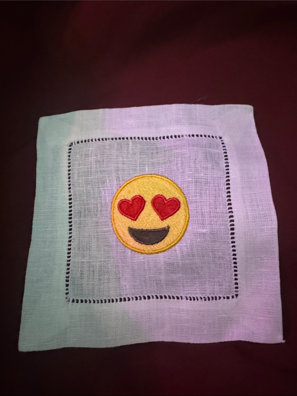 Embroidered Love Face Emoji Linen Cocktail Napkin - White C1.B.1R